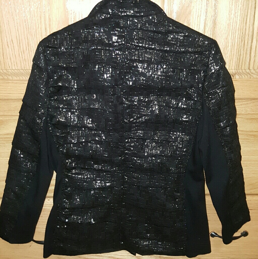 jacket - Picture 3 of 5